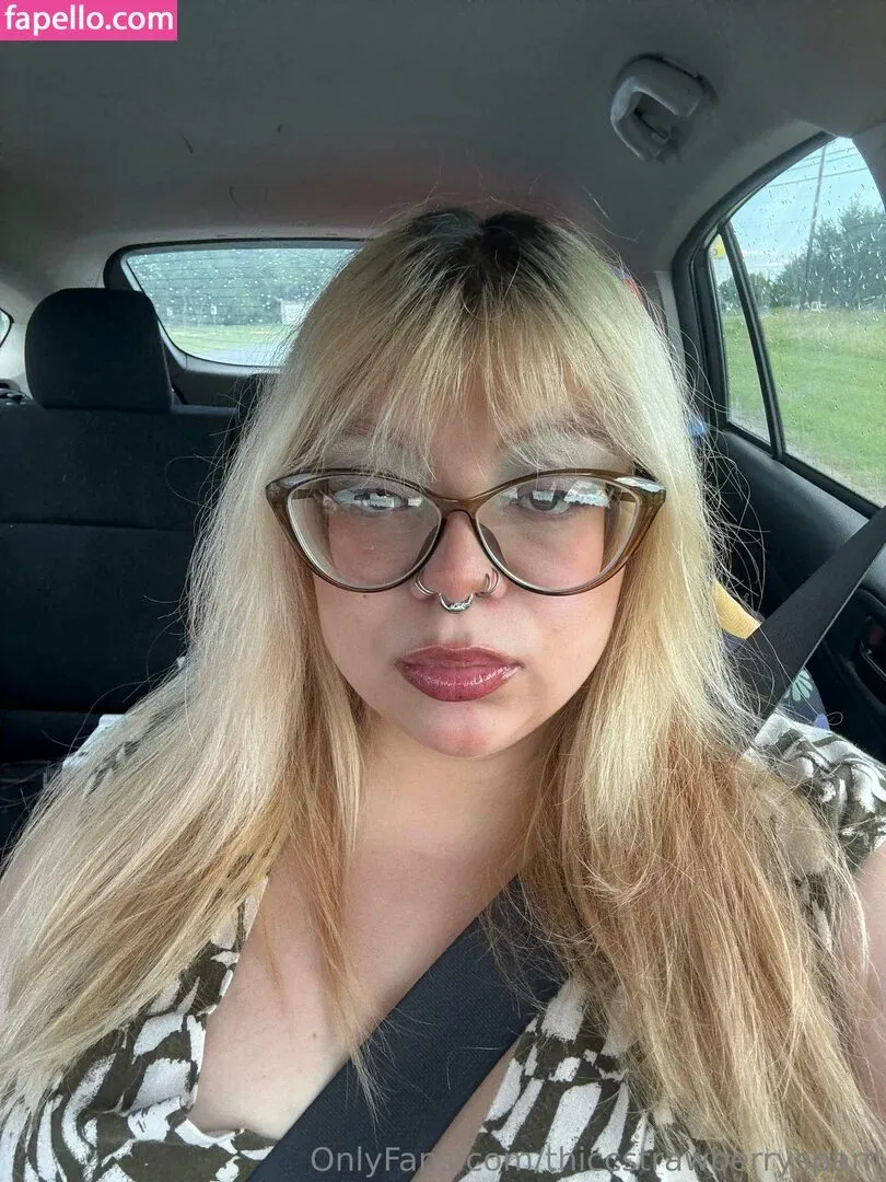 thiccstrawberryspam Onlyfans Photo Gallery 