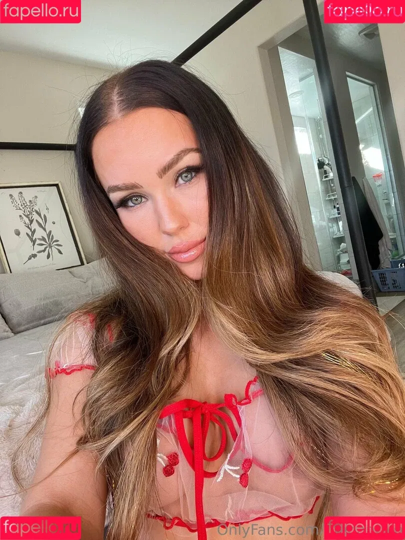 Megan Rain / meganmecrazyXX / meganrain Onlyfans Photo Gallery 