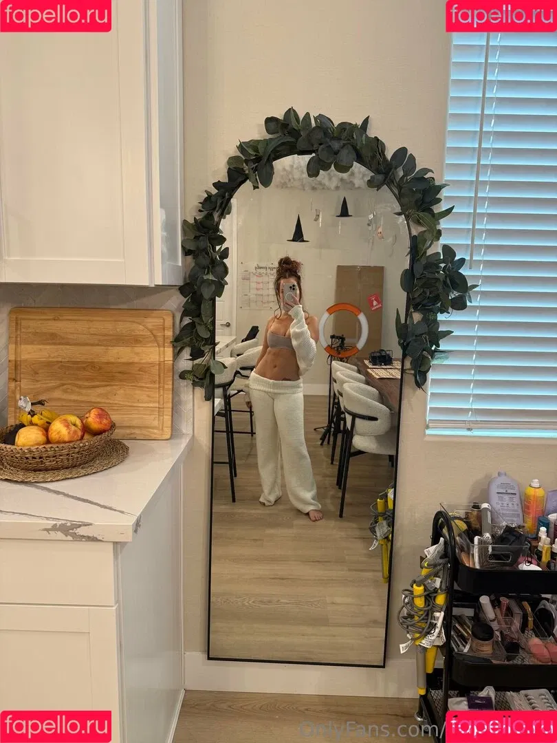 Megan Rain / meganmecrazyXX / meganrain Onlyfans Photo Gallery 
