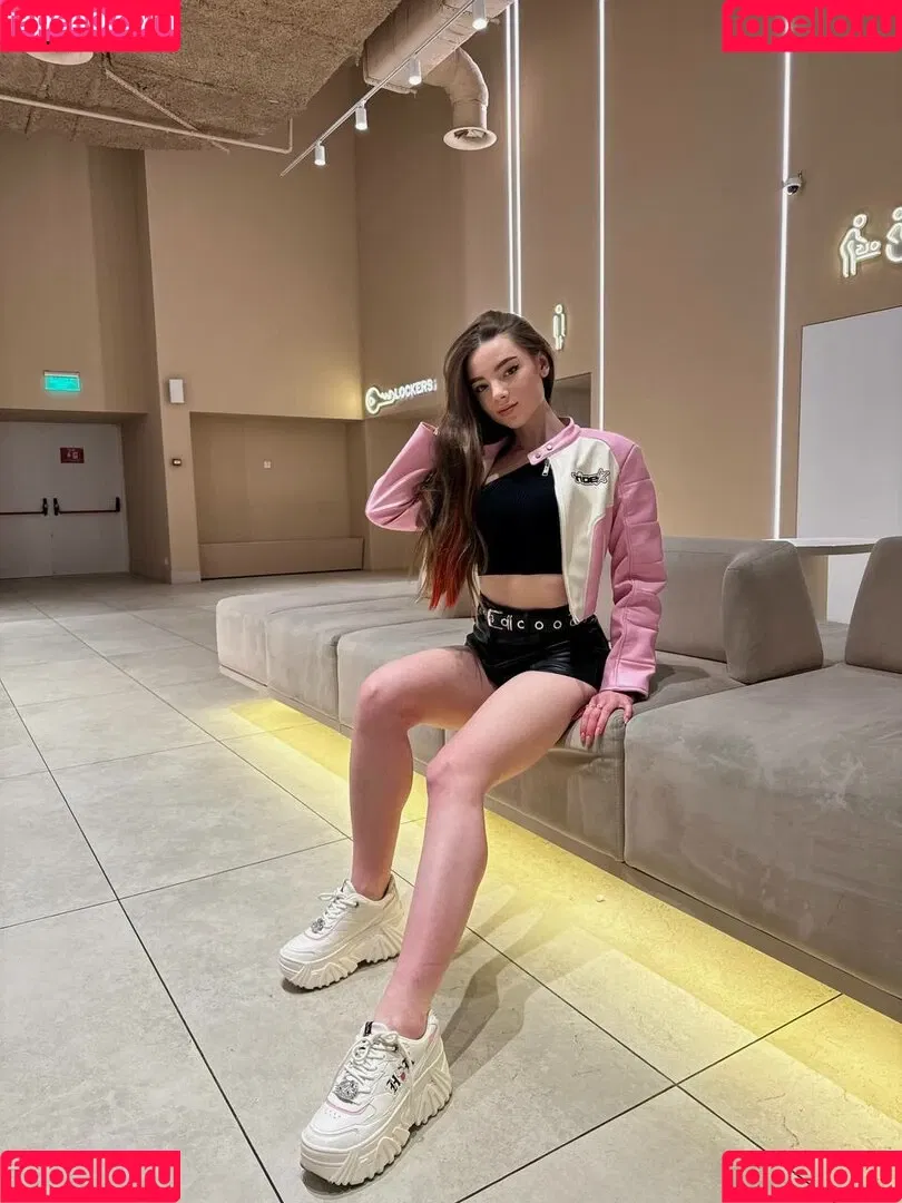 princesse.katrin Onlyfans Photo Gallery 