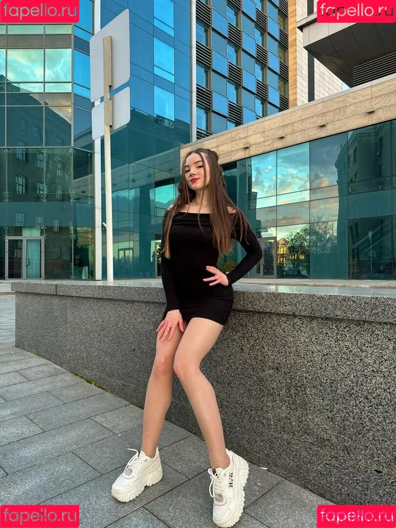 princesse.katrin Onlyfans Photo Gallery 