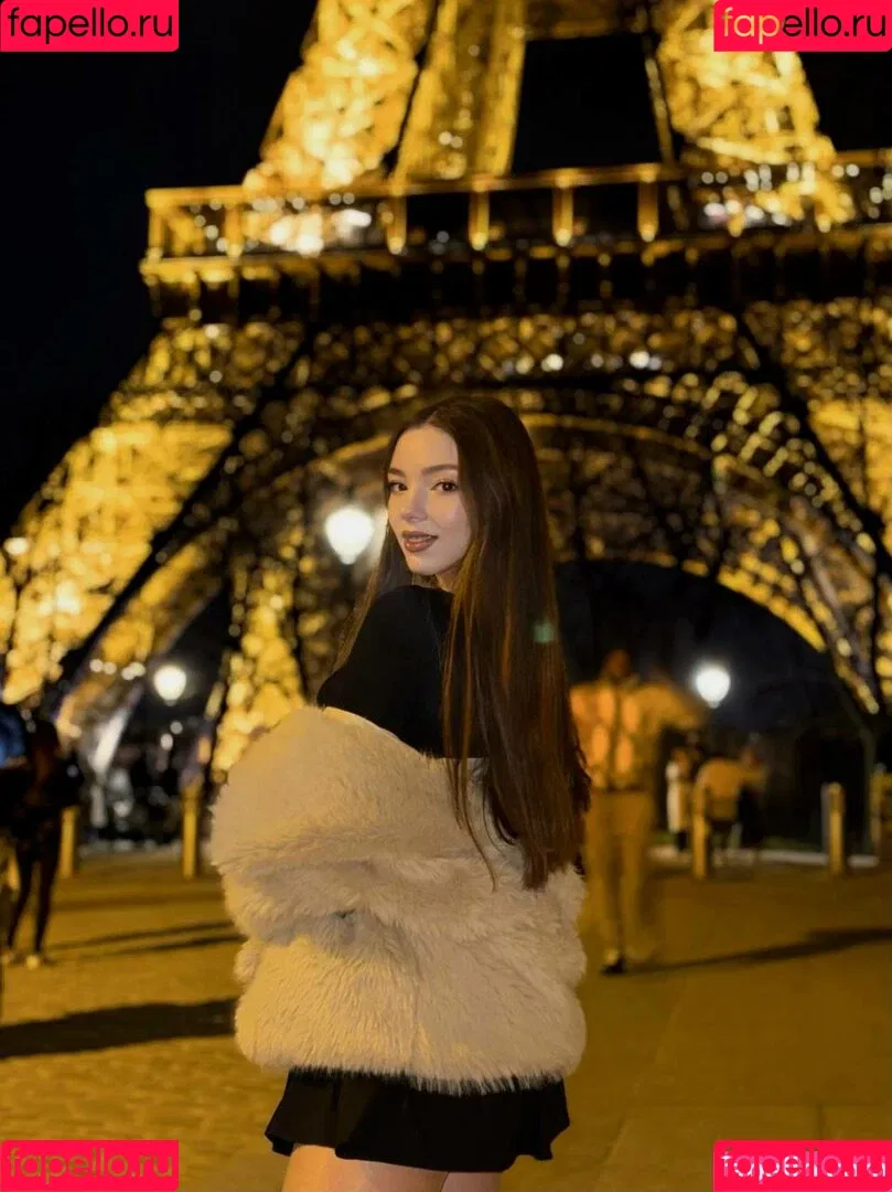princesse.katrin Onlyfans Photo Gallery 