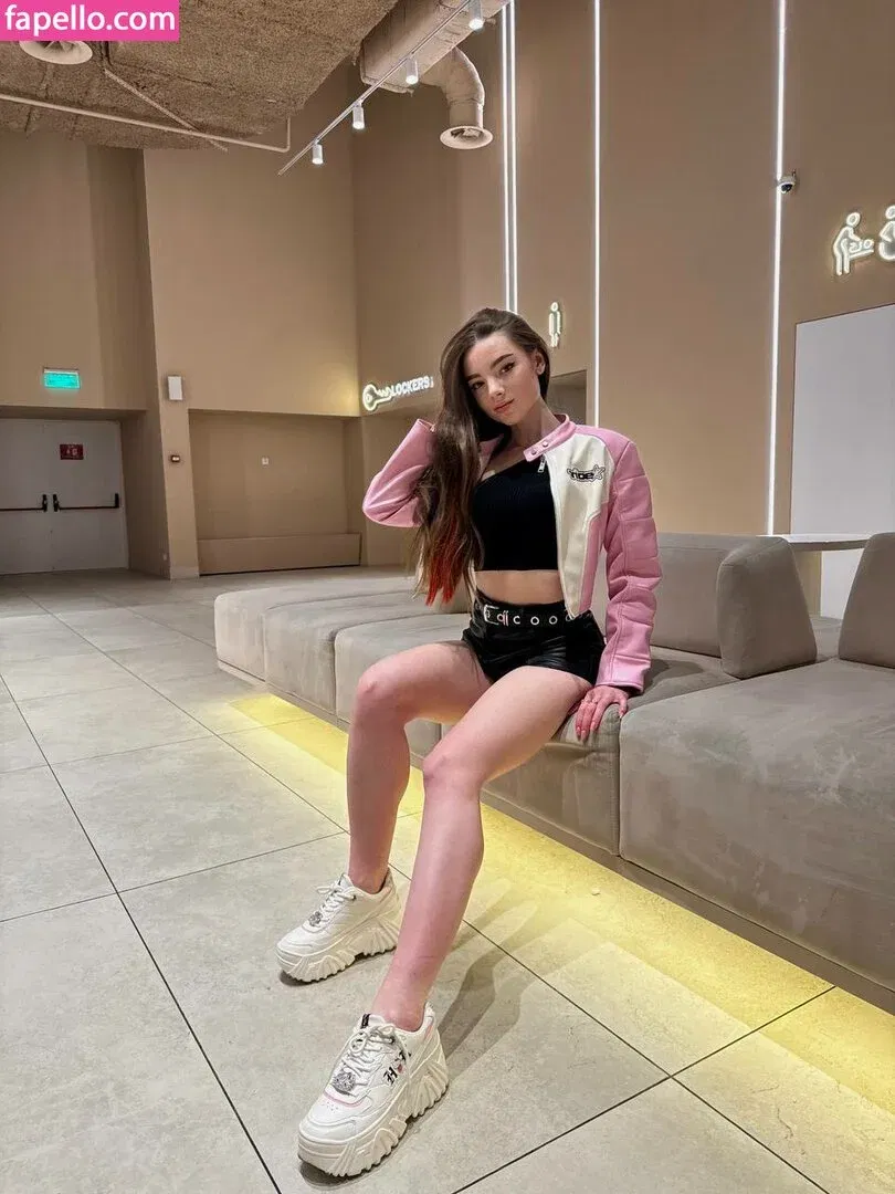 princesse.katrin Onlyfans Photo Gallery 