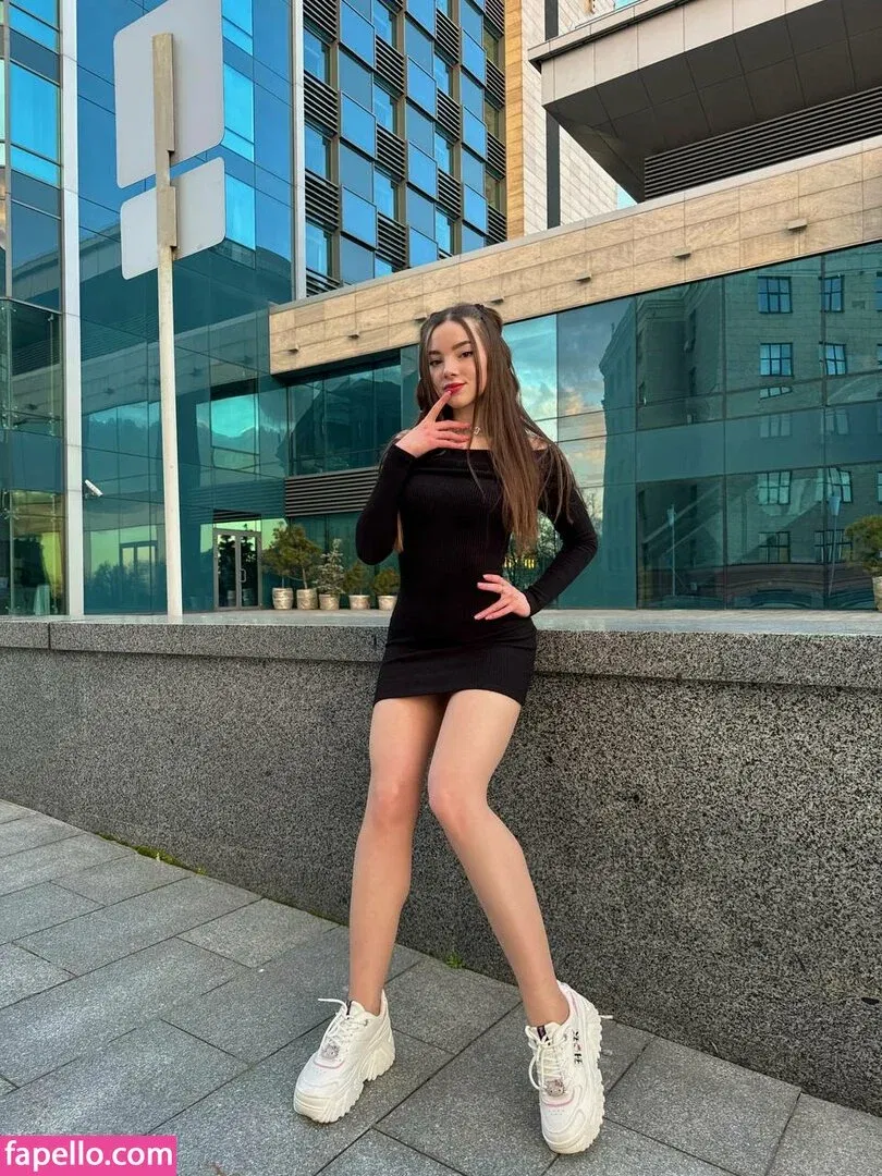 princesse.katrin Onlyfans Photo Gallery 