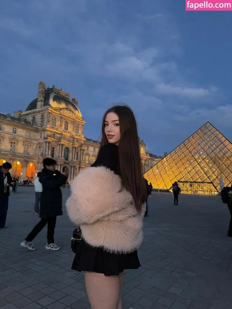 princesse.katrin Onlyfans Photo Gallery 