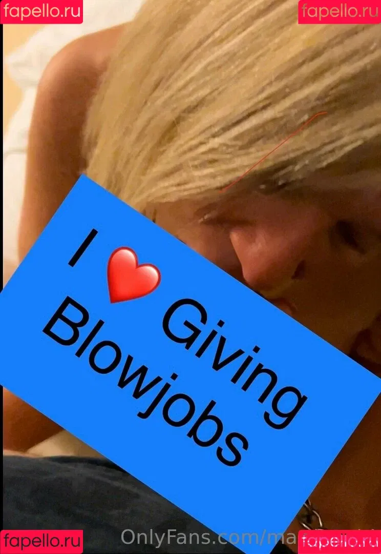 Bailey Buttner / Karen Buttner / Karen Pennington / Karensgalaxy / Martiangirl / Martiangirl1 / karen.buttner Onlyfans Photo Gallery 