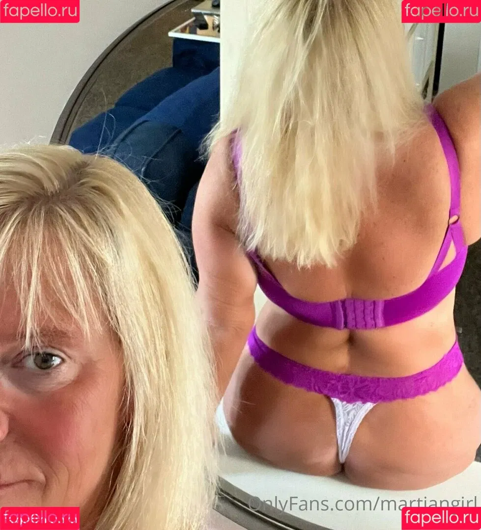 Bailey Buttner / Karen Buttner / Karen Pennington / Karensgalaxy / Martiangirl / Martiangirl1 / karen.buttner Onlyfans Photo Gallery 