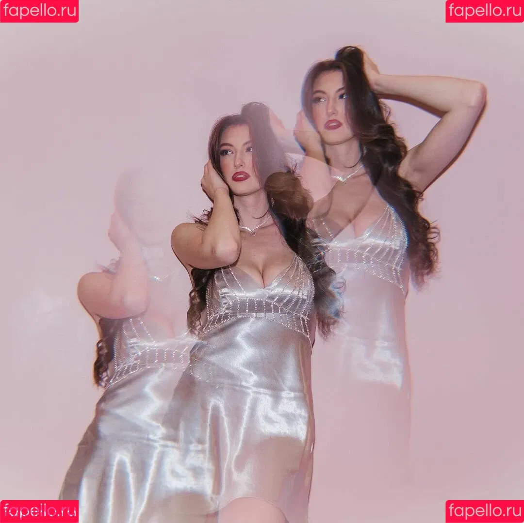 Beautyandbrainswithatwist / Rachel Michelle / rachellemichelle Onlyfans Photo Gallery 