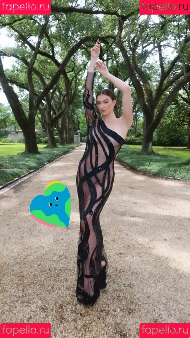 Beautyandbrainswithatwist / Rachel Michelle / rachellemichelle Onlyfans Photo Gallery 