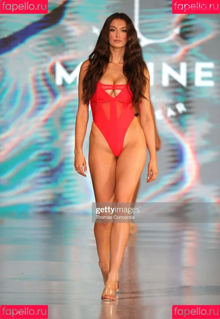 Beautyandbrainswithatwist / Rachel Michelle / rachellemichelle Onlyfans Photo Gallery 