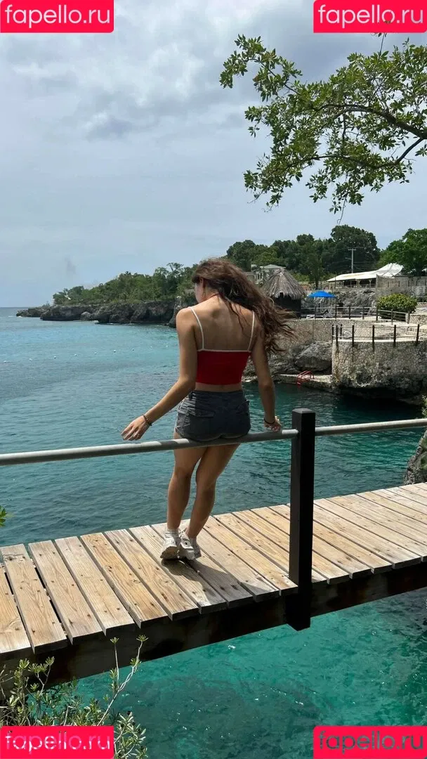 Beautyandbrainswithatwist / Rachel Michelle / rachellemichelle Onlyfans Photo Gallery 