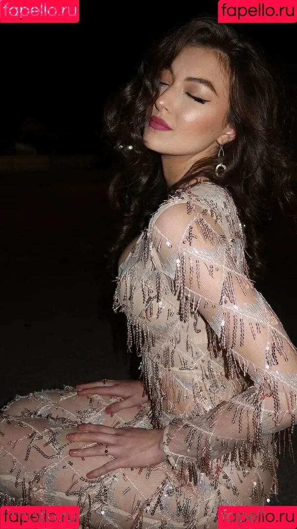 Beautyandbrainswithatwist / Rachel Michelle / rachellemichelle Onlyfans Photo Gallery 