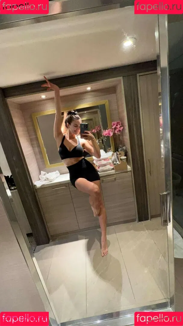 Beautyandbrainswithatwist / Rachel Michelle / rachellemichelle Onlyfans Photo Gallery 