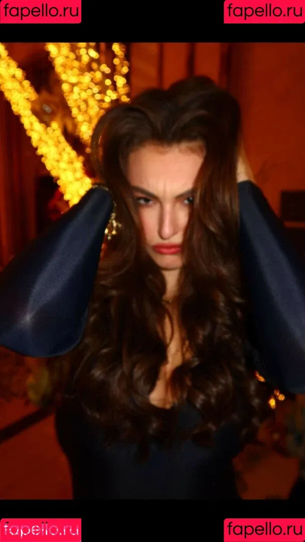 Beautyandbrainswithatwist / Rachel Michelle / rachellemichelle Onlyfans Photo Gallery 