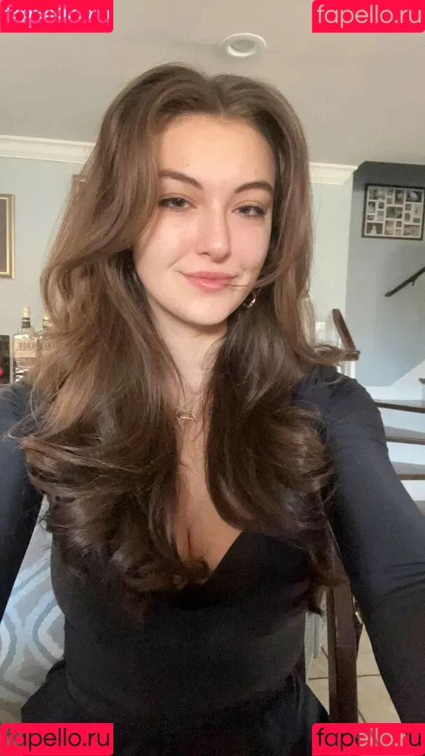 Beautyandbrainswithatwist / Rachel Michelle / rachellemichelle Onlyfans Photo Gallery 