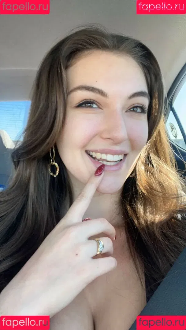 Beautyandbrainswithatwist / Rachel Michelle / rachellemichelle Onlyfans Photo Gallery 