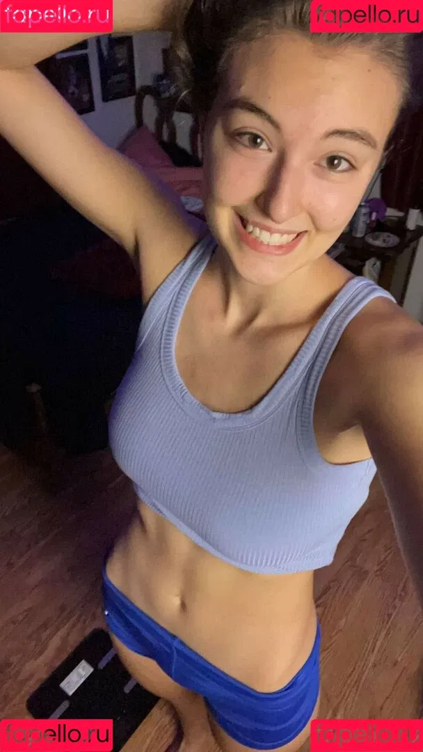 Beautyandbrainswithatwist / Rachel Michelle / rachellemichelle Onlyfans Photo Gallery 