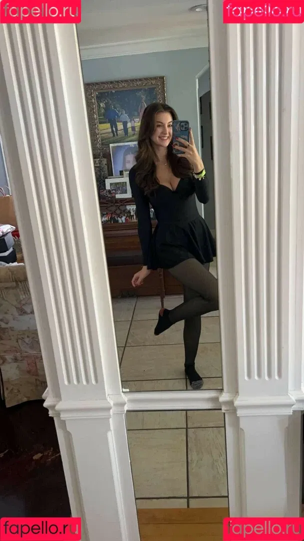 Beautyandbrainswithatwist / Rachel Michelle / rachellemichelle Onlyfans Photo Gallery 