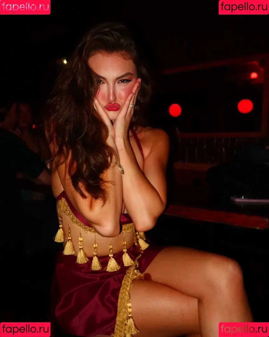 Beautyandbrainswithatwist / Rachel Michelle / rachellemichelle Onlyfans Photo Gallery 