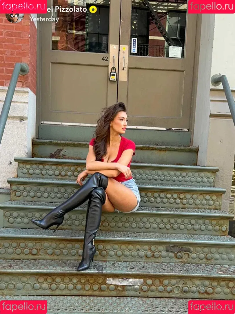 Beautyandbrainswithatwist / Rachel Michelle / rachellemichelle Onlyfans Photo Gallery 