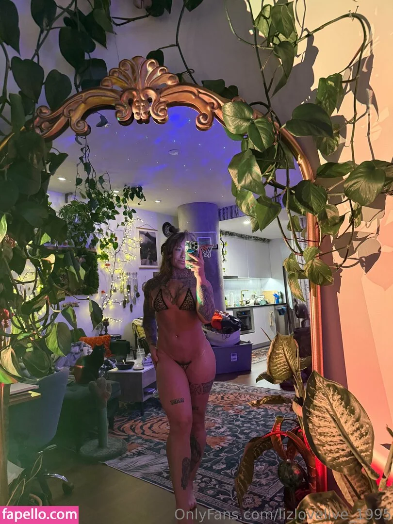 lizlovelive_ / lizlovelive_1995 Onlyfans Photo Gallery 
