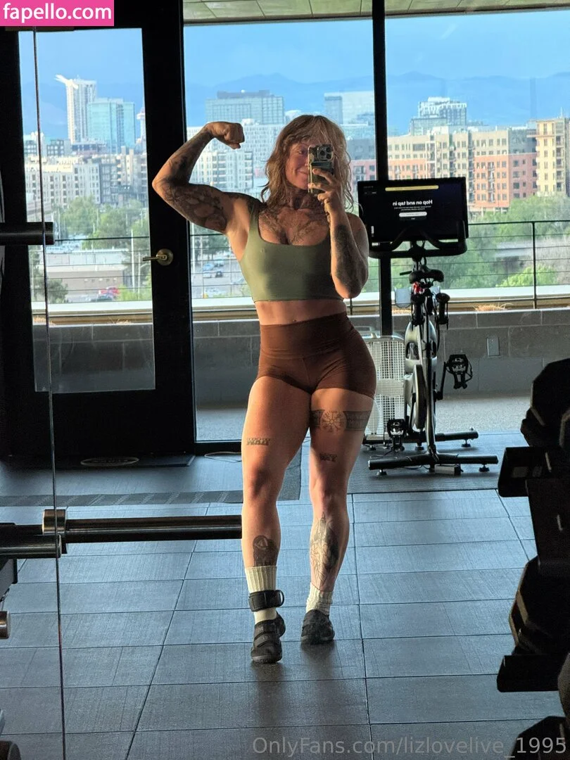 lizlovelive_ / lizlovelive_1995 Onlyfans Photo Gallery 