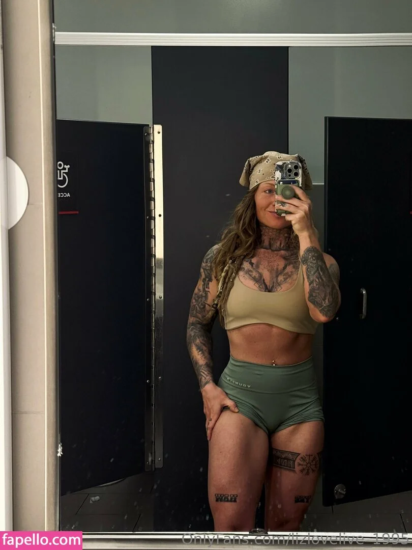 lizlovelive_ / lizlovelive_1995 Onlyfans Photo Gallery 