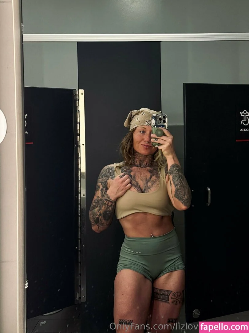 lizlovelive_ / lizlovelive_1995 Onlyfans Photo Gallery 