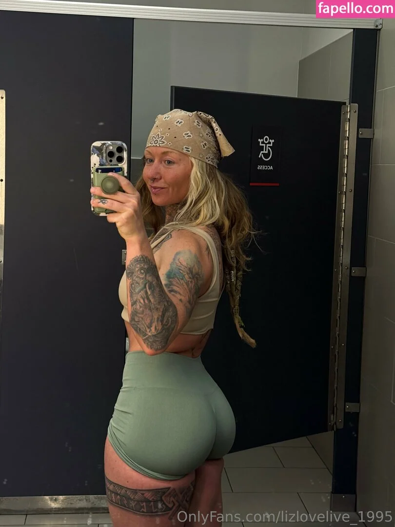 lizlovelive_ / lizlovelive_1995 Onlyfans Photo Gallery 