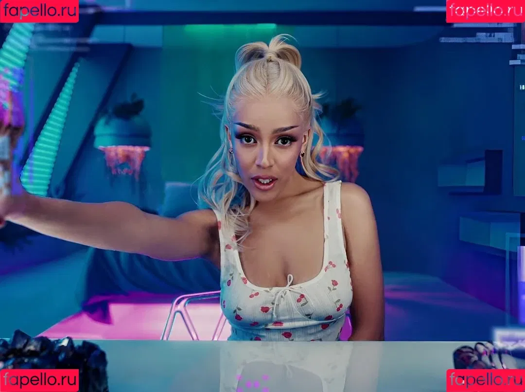 Doja Cat / DojaCat Onlyfans Photo Gallery 