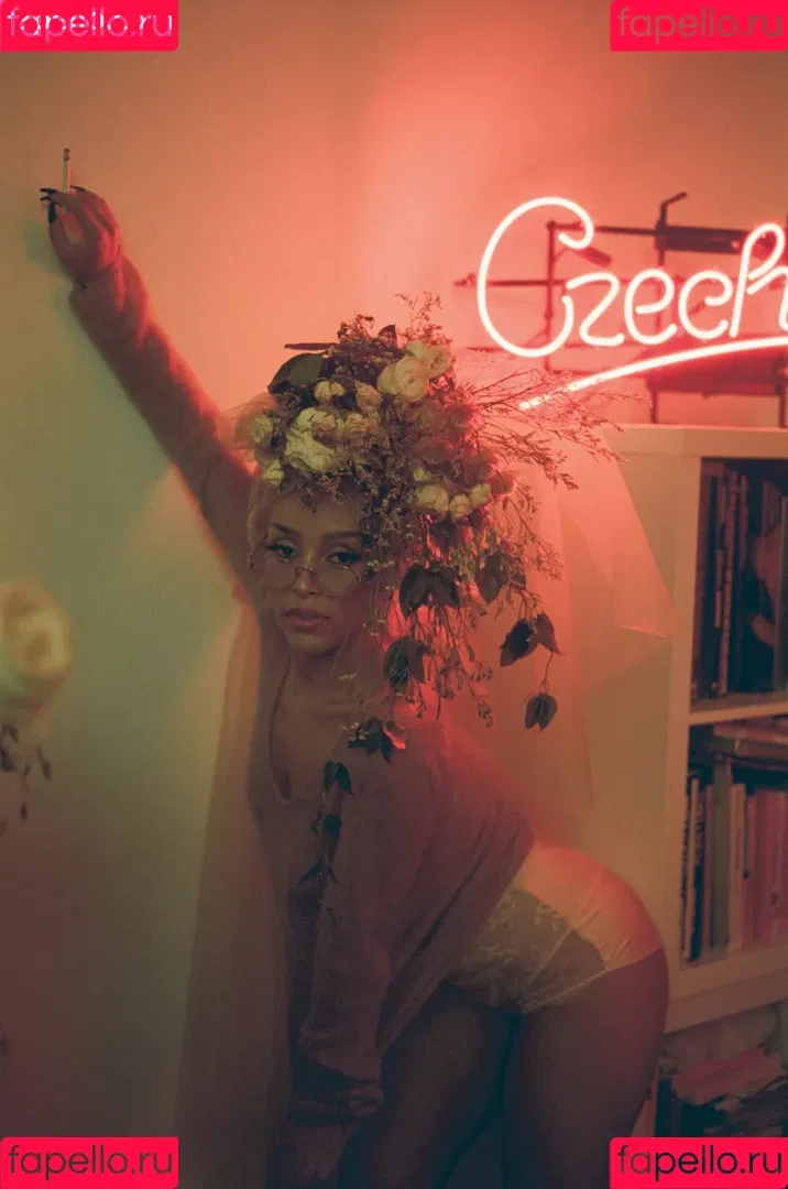Doja Cat / DojaCat Onlyfans Photo Gallery 