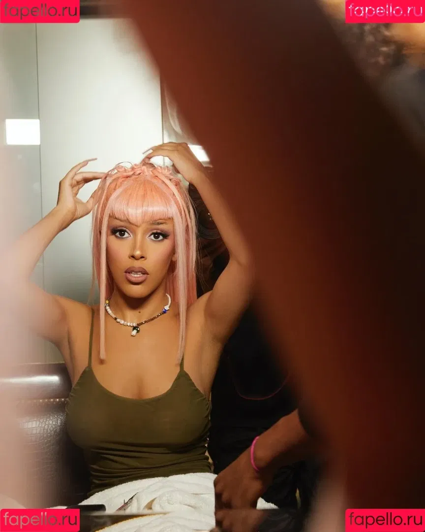 Doja Cat / DojaCat Onlyfans Photo Gallery 