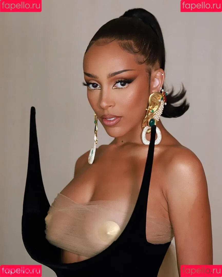 Doja Cat / DojaCat Onlyfans Photo Gallery 