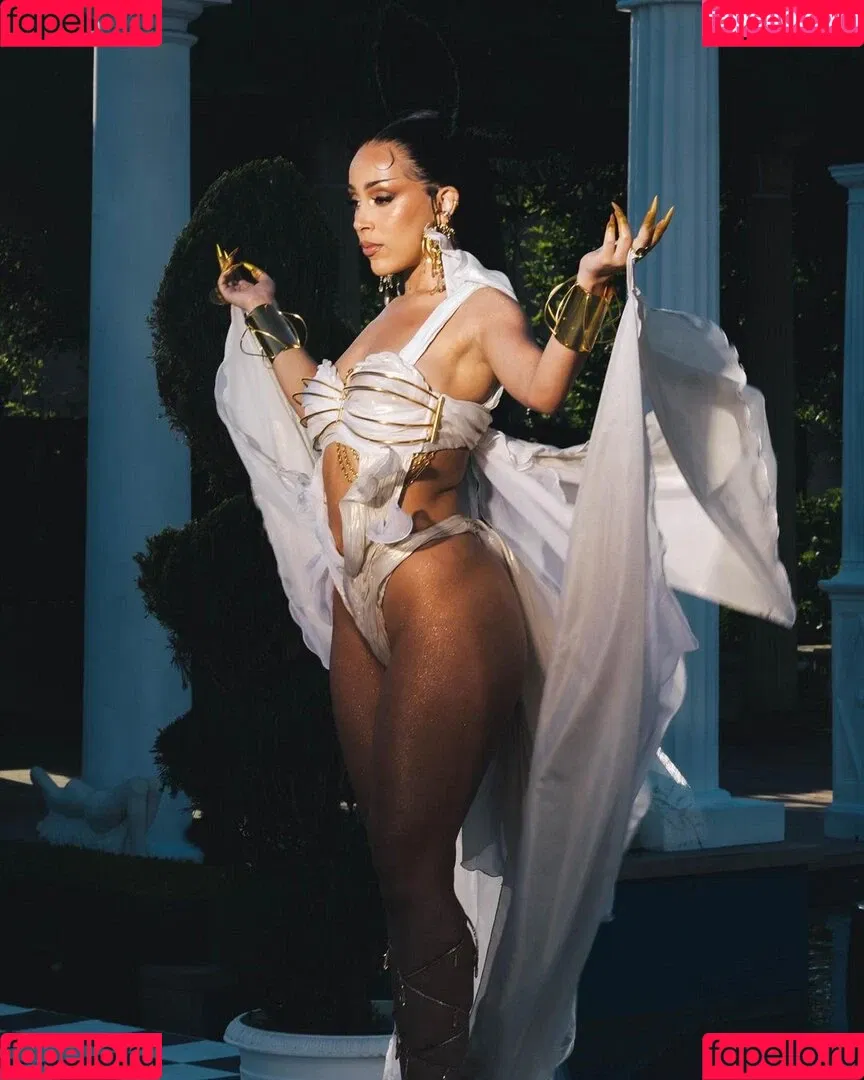 Doja Cat / DojaCat Onlyfans Photo Gallery 