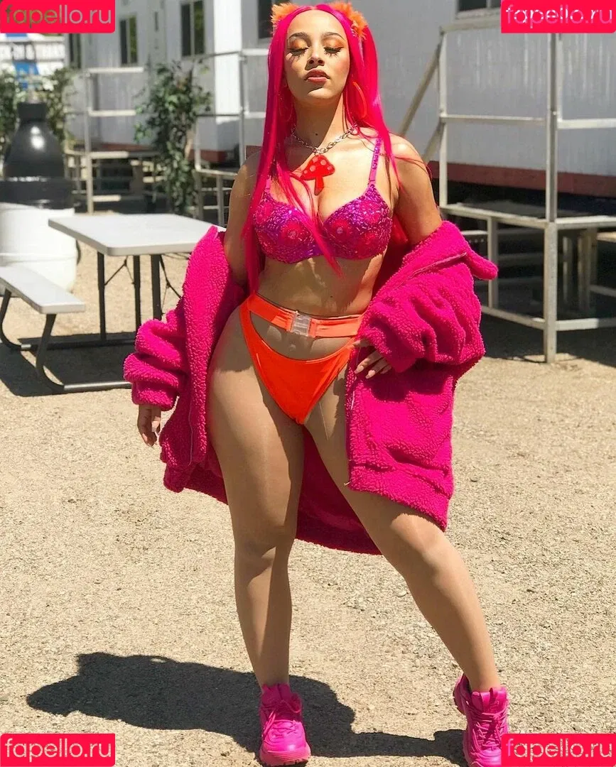 Doja Cat / DojaCat Onlyfans Photo Gallery 