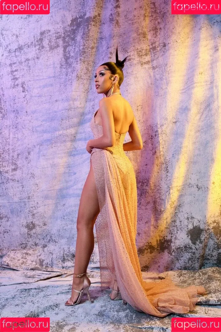Doja Cat / DojaCat Onlyfans Photo Gallery 