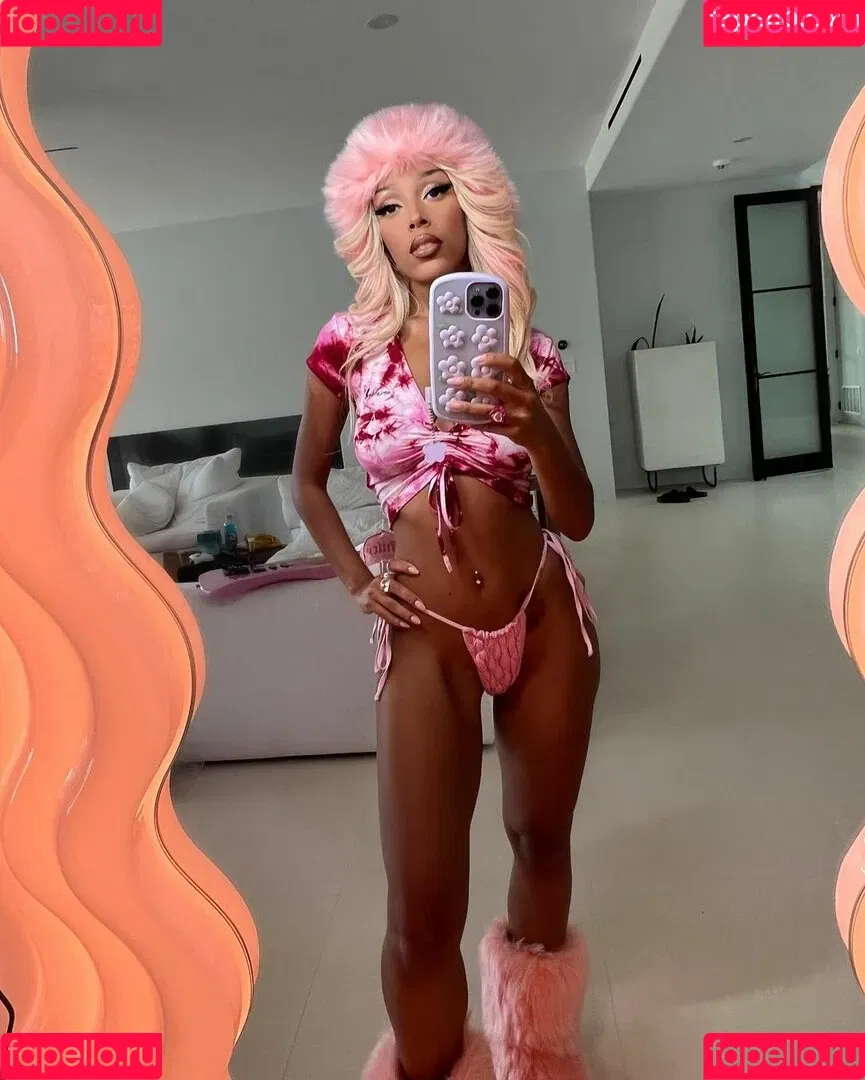 Doja Cat / DojaCat Onlyfans Photo Gallery 