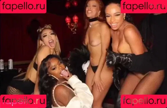 Doja Cat / DojaCat Onlyfans Photo Gallery 