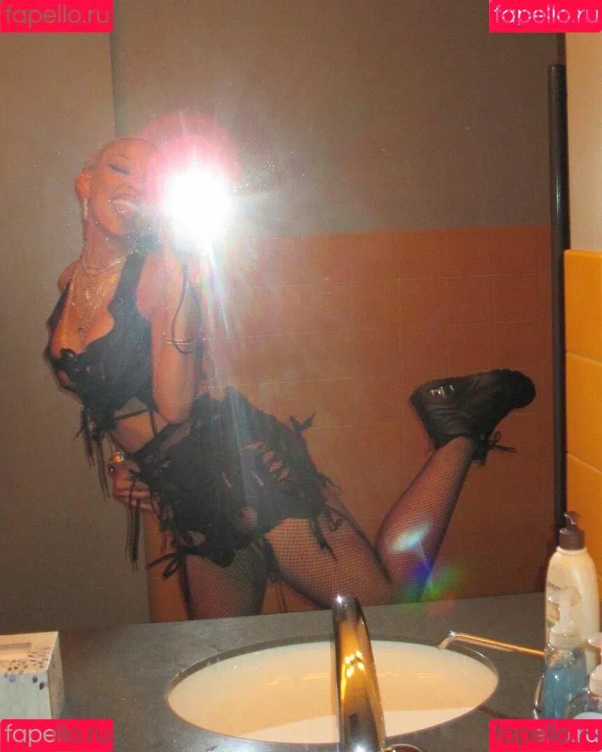 Doja Cat / DojaCat Onlyfans Photo Gallery 