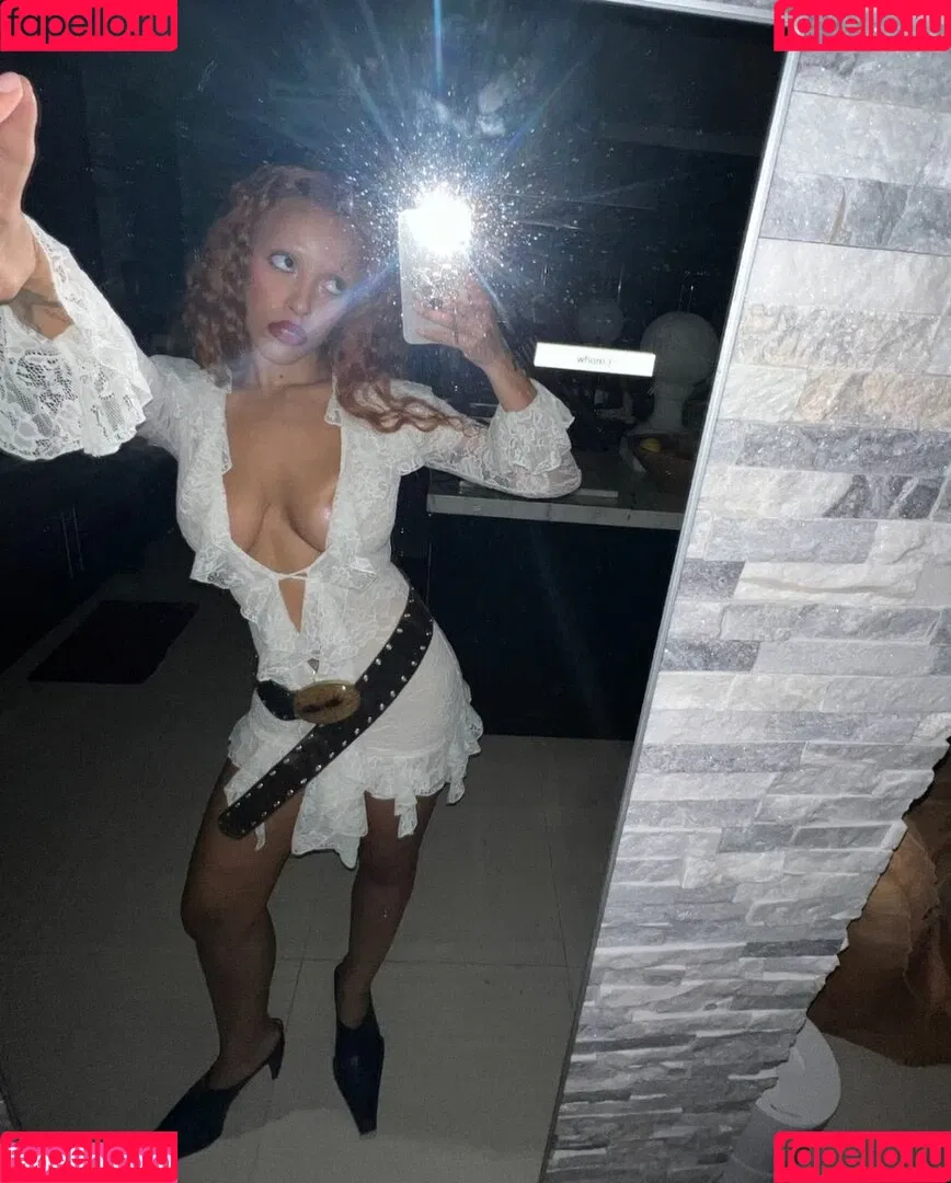 Doja Cat / DojaCat Onlyfans Photo Gallery 