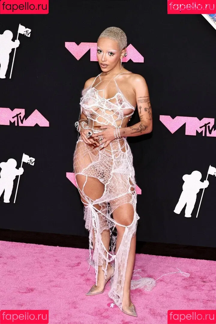 Doja Cat / DojaCat Onlyfans Photo Gallery 
