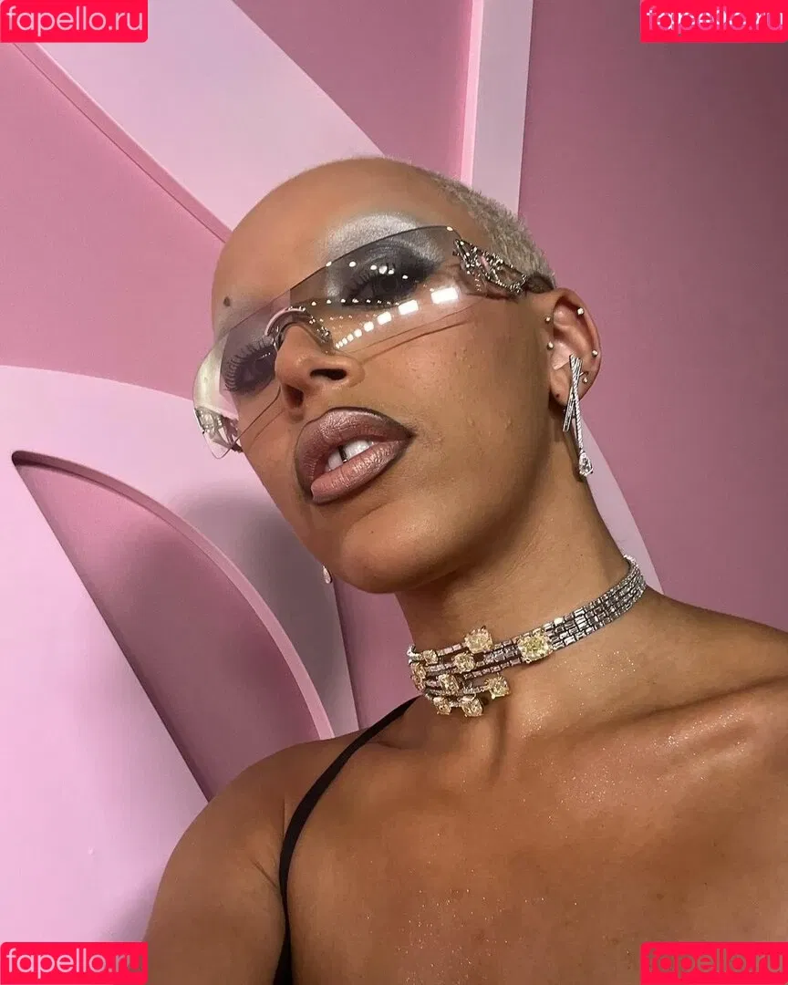 Doja Cat / DojaCat Onlyfans Photo Gallery 