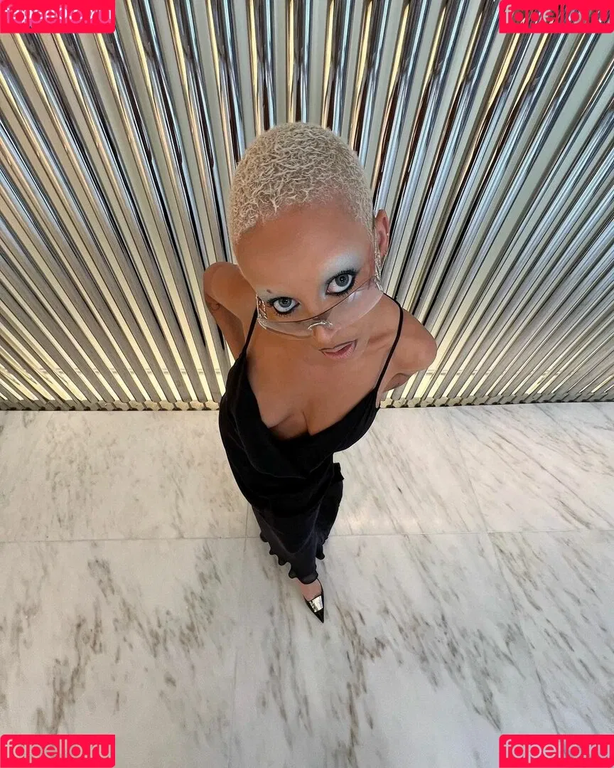 Doja Cat / DojaCat Onlyfans Photo Gallery 