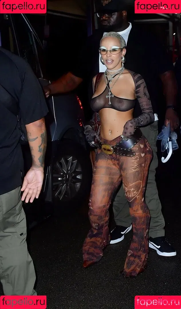 Doja Cat / DojaCat Onlyfans Photo Gallery 