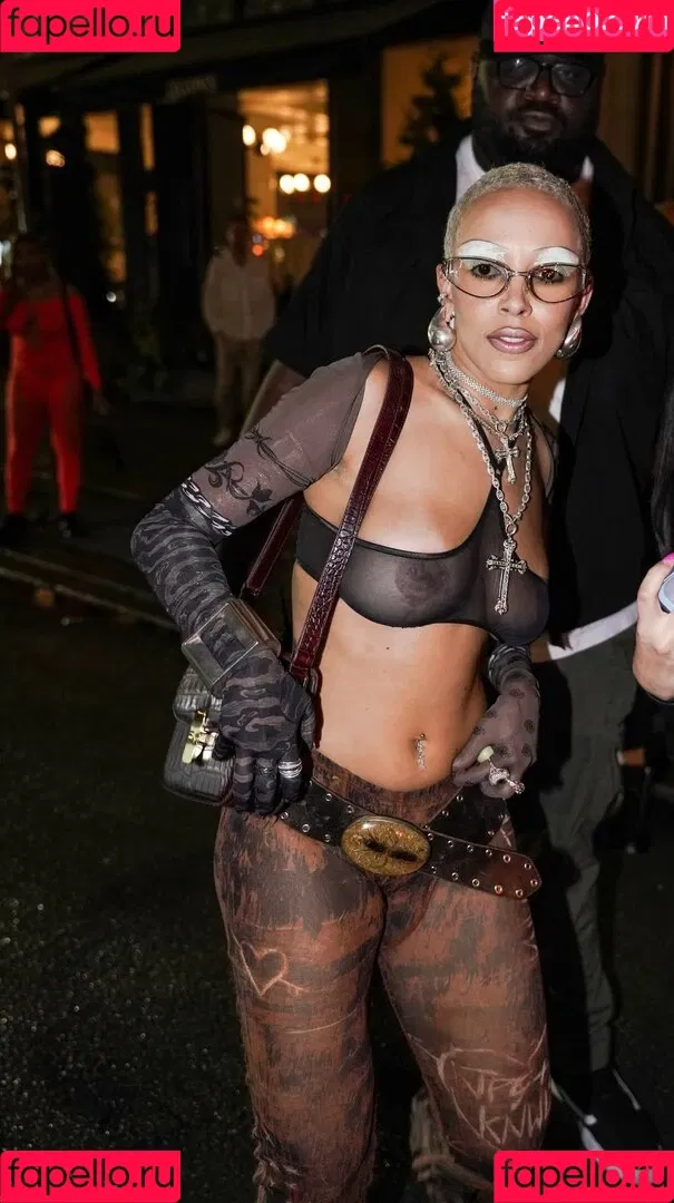 Doja Cat / DojaCat Onlyfans Photo Gallery 