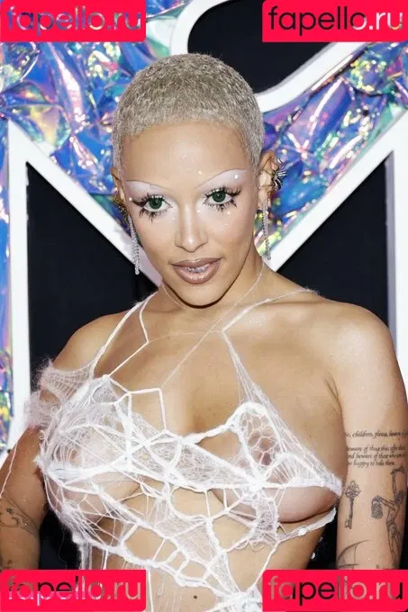 Doja Cat / DojaCat Onlyfans Photo Gallery 