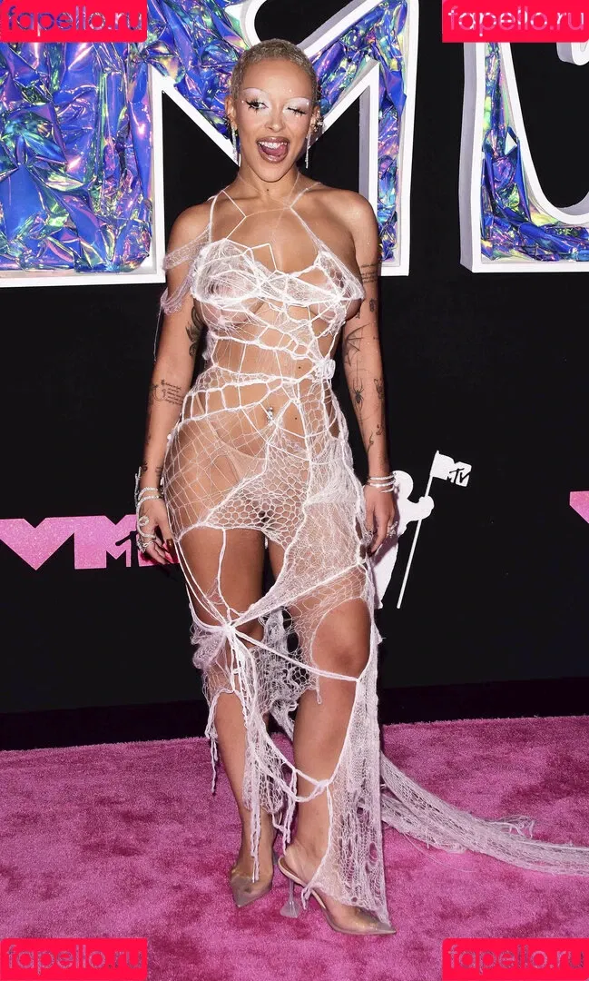 Doja Cat / DojaCat Onlyfans Photo Gallery 