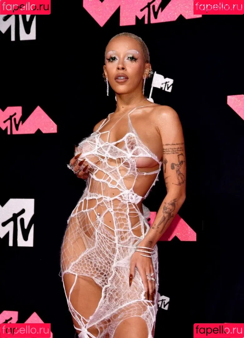 Doja Cat / DojaCat Onlyfans Photo Gallery 