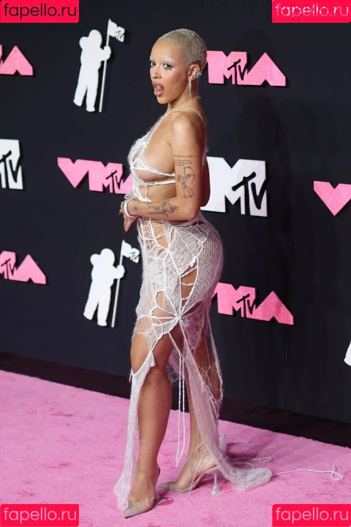 Doja Cat / DojaCat Onlyfans Photo Gallery 