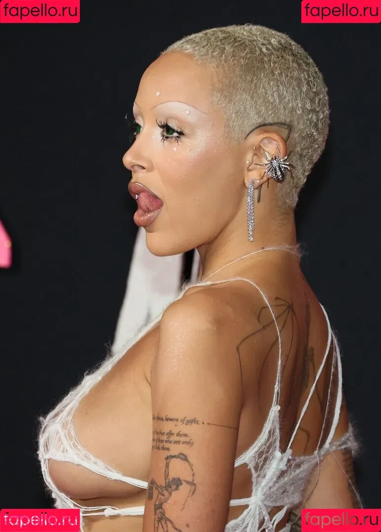 Doja Cat / DojaCat Onlyfans Photo Gallery 